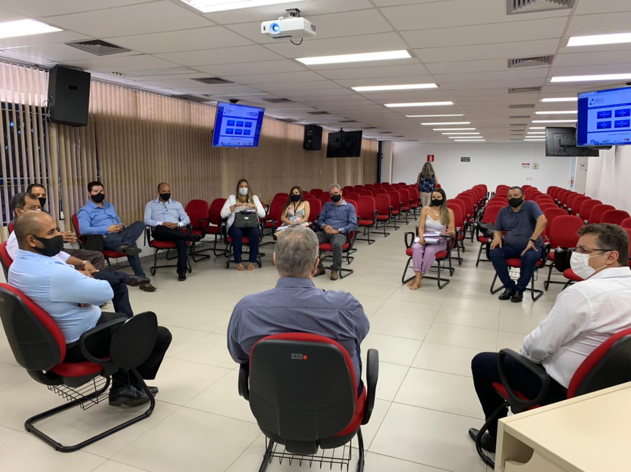 Mesa Diretora da Câmara de Ipatinga participa  de encontro na Fiemg Vale do Aço